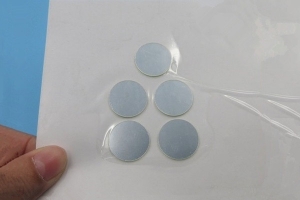 截止波長(zhǎng)從200nm-2000nm以內(nèi)任意波段OD3-OD6